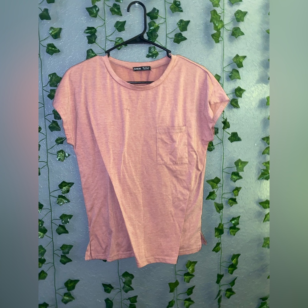 T-shirt with pocket